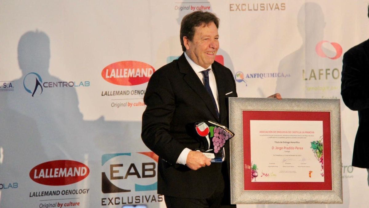 enólogo honorífico